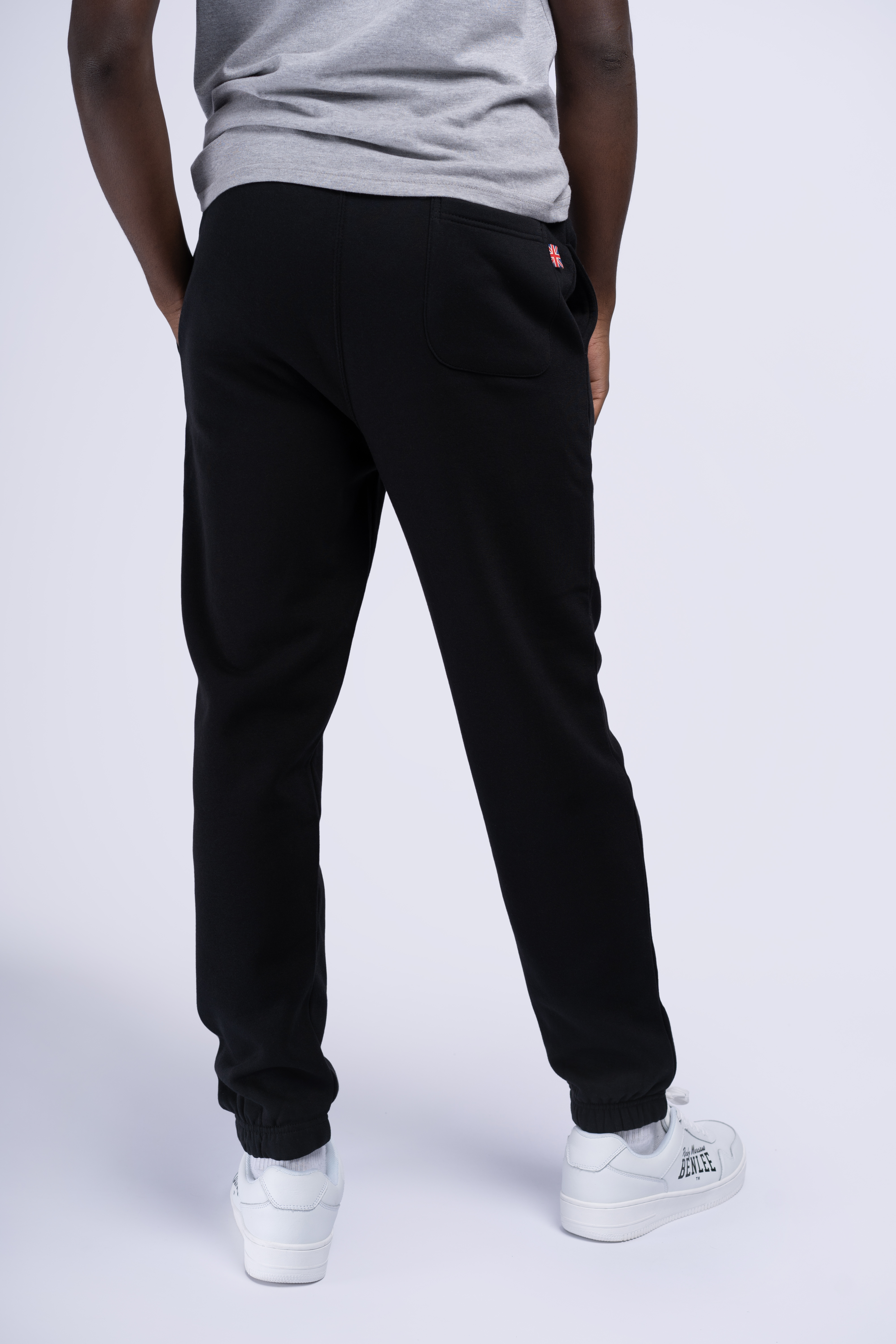 Pantaloni trening de barbati, Lonsdale 117197-Black/White